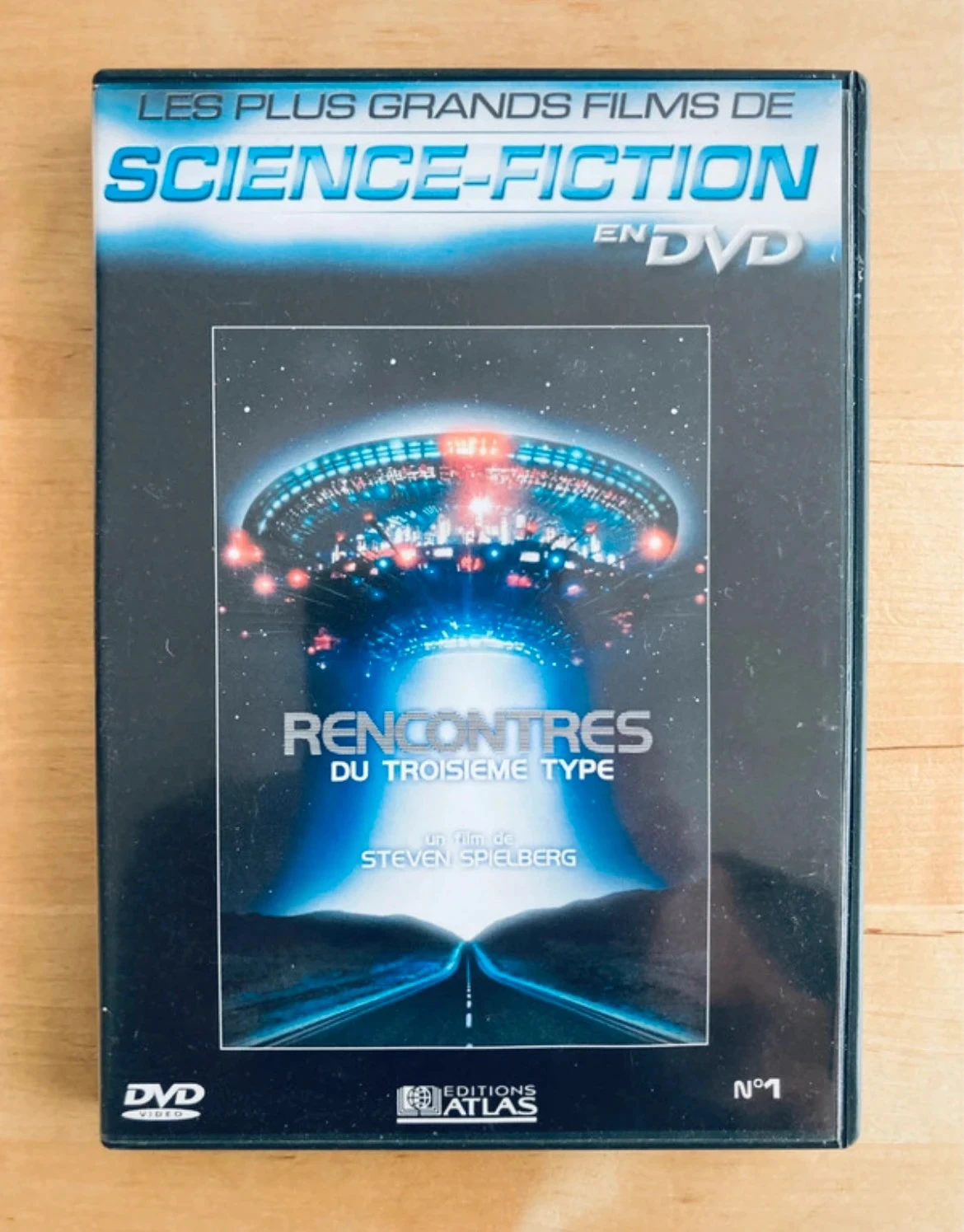 DVD Rencontres du troisième type de Steven Spielberg.